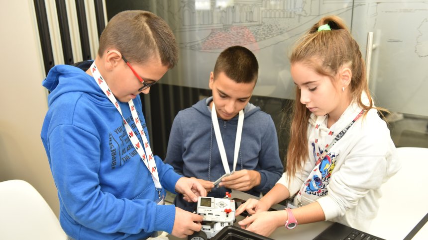 A1 Tech or Treat: 220 деца на служители на А1 отбелязаха Хелоуин 