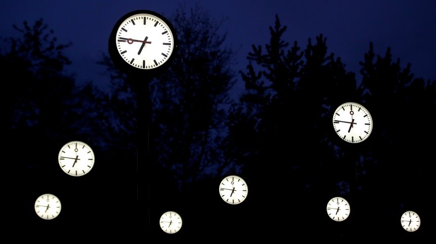 Смяната на времето: Кога ще спрем да местим стрелките?