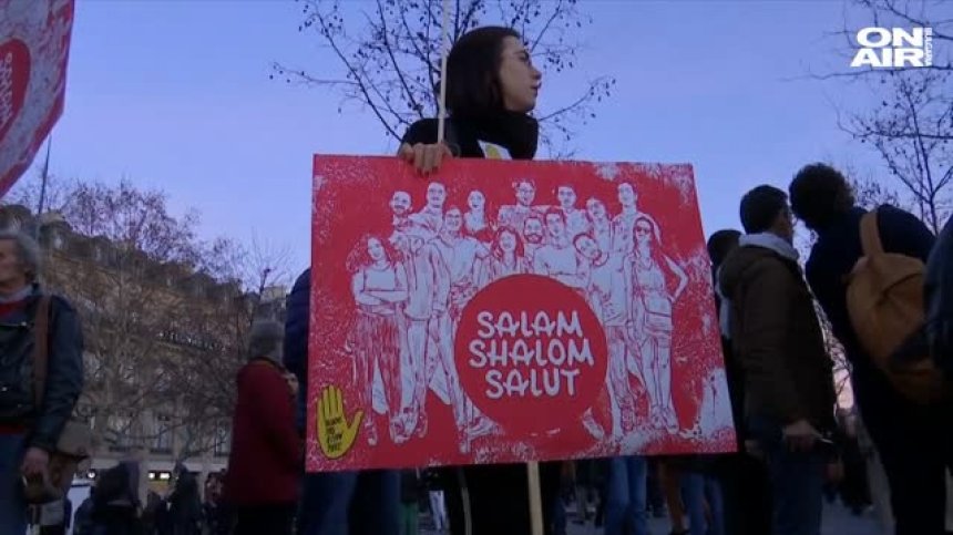 Многохилядни протести във Франция срещу антисемитизма
