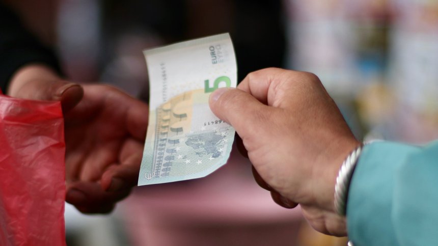 Инфлацията през април скочи до 6,8% на годишна база