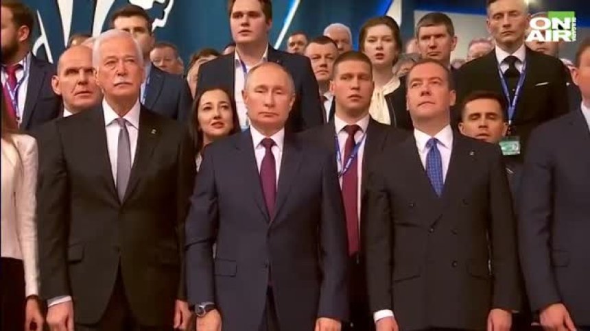 Конгрес на "Единна Русия": Путин начерта целите пред партията 