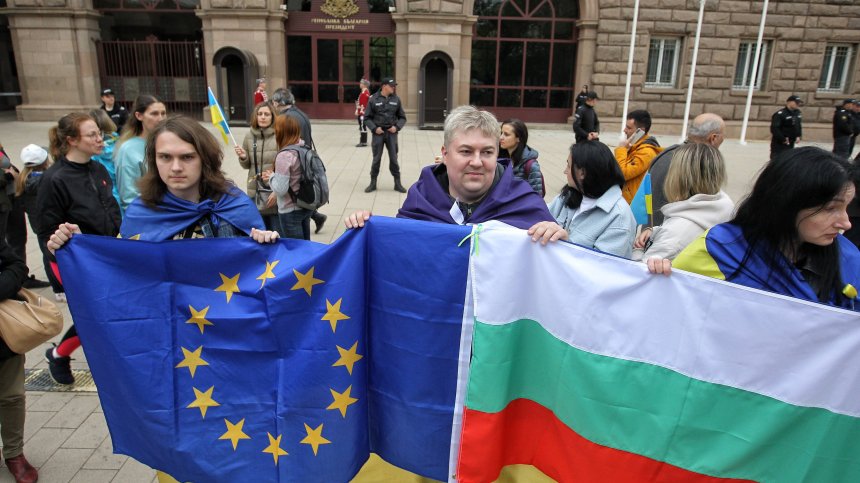 България трябва да осигури 1,2 млрд. евро гаранция за заема за Украйна?