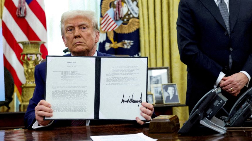 Доналд Тръмп разсекретява 80 000 страници с документи за убийството на Кенеди