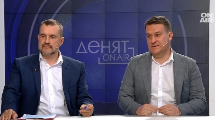 Политолози: Губеща е тактиката на Радев да се крие и да мълчи по важните теми