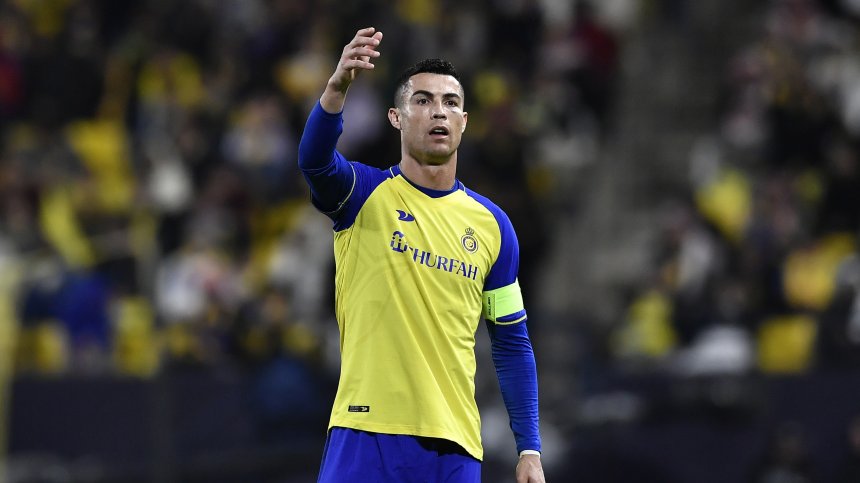 Роналдо с два гола за историята при разгром на "Ал Насър"