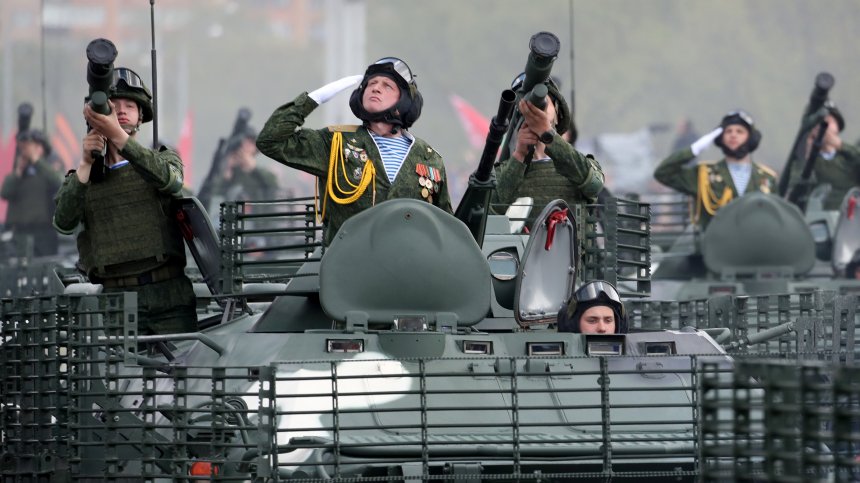 Пандемията не спря тържествения парад в Беларус за Деня на победата