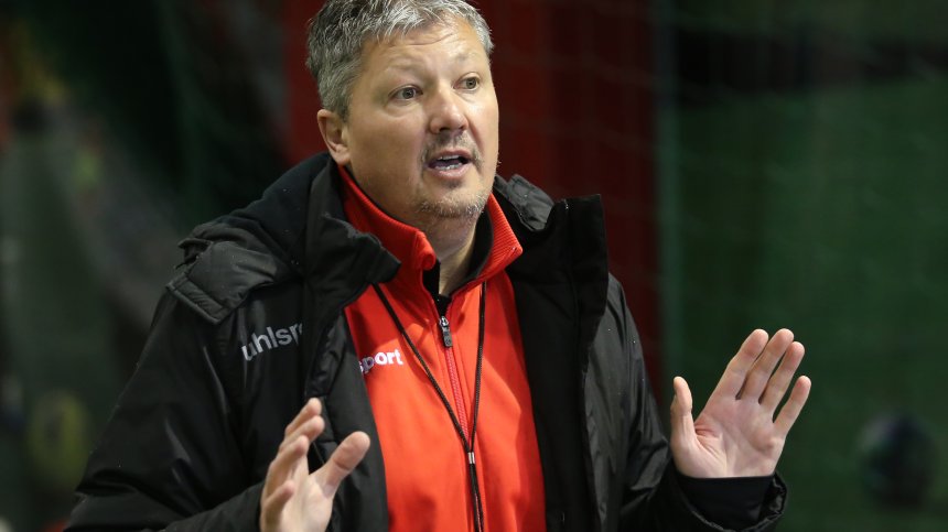 Пенев ще работи заедно с помощника си от "Царско село" Пабло Караско Гомес