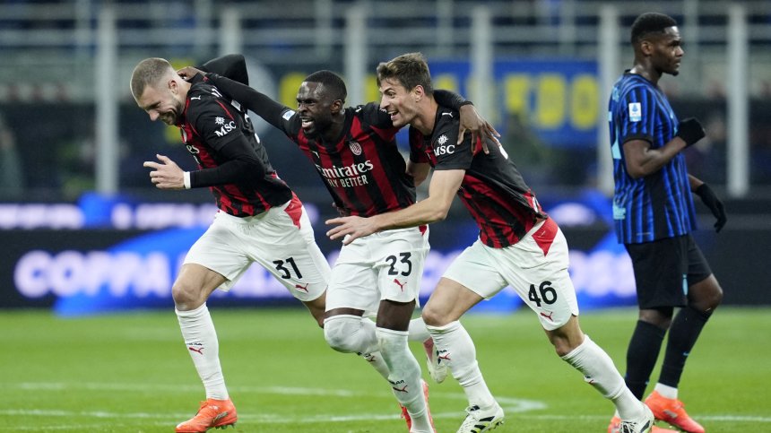 "Милан" удари "Интер" в дербито и излезе втори в Италия