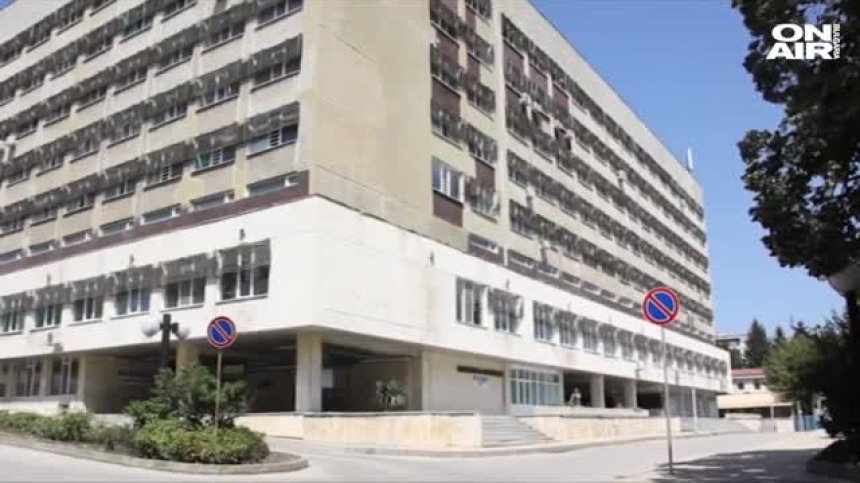 Забраняват достъпа за външни лица в болницата в Добрич