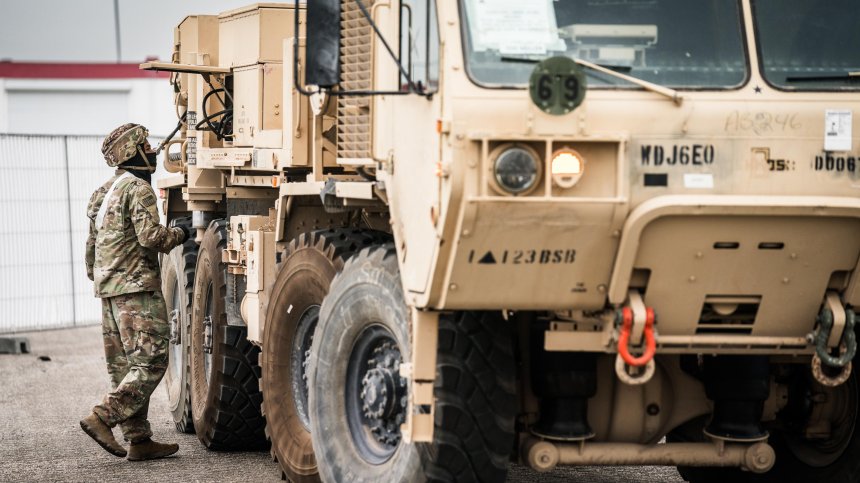 Израел получи пратка с тежки бомби от САЩ