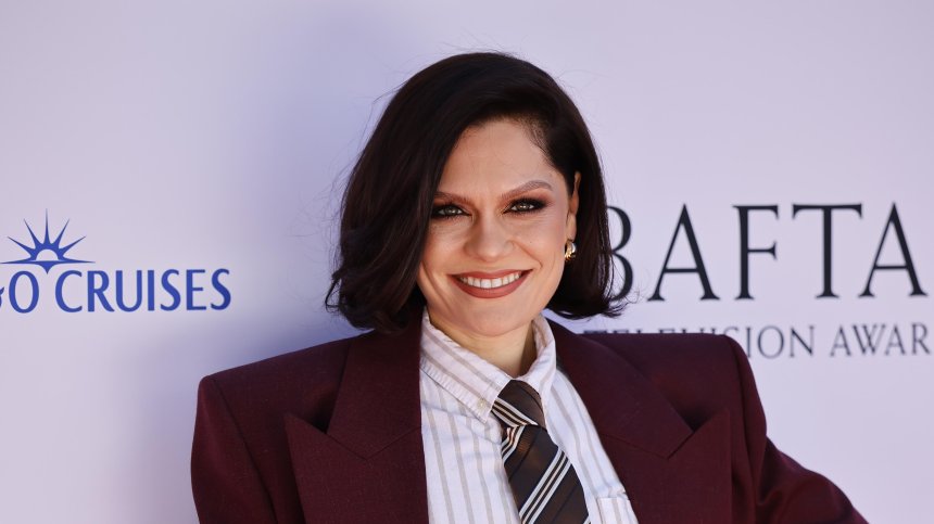 Певицата Джеси Джей е излекувана от рака