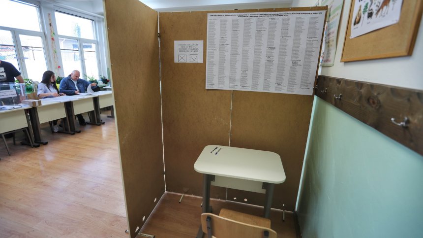 Служебното правителство е готово да съдейства на ЦИК за параваните за изборите
