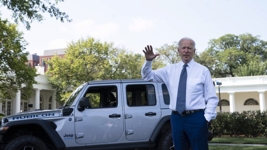 Неочакван законопроект забавя развитието на електромобилите в САЩ