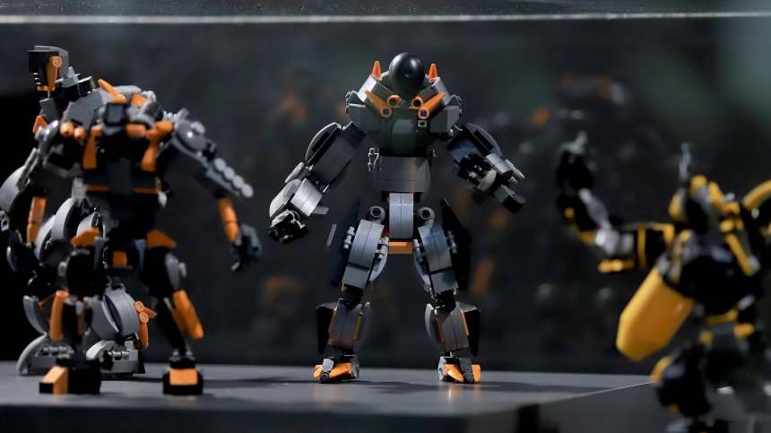 LEGO прави продуктите си безполови