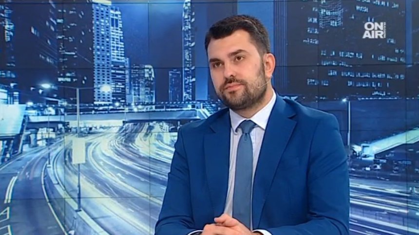 Казусът "Северна Македония": Отворените въпроси няма да минат през агресия