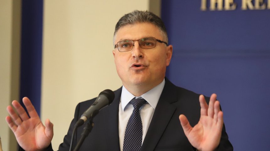 Разследват посланика на България в САЩ Георги Панайотов заради обществени поръчки