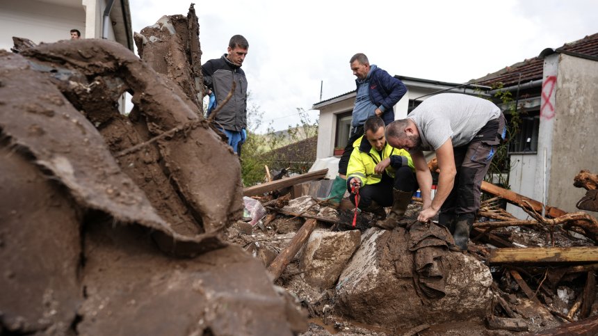 Ден на траур в Босна и Херцеговина след опустошителните наводнения