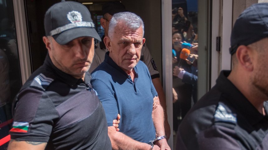 Адвокатът на Никола Николов - Паскал: Сам е поискал да се върне в България