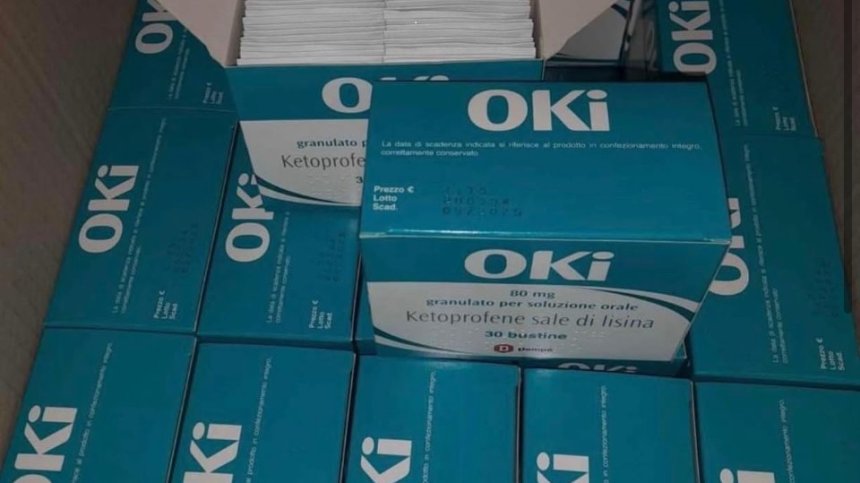 Helpbook: Сайтове продават съмнителни лекарства, храни, алкохол