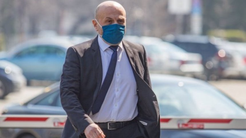 Дончев: Болниците и МВР натрупаха опит, няма нужда от извънредно положение