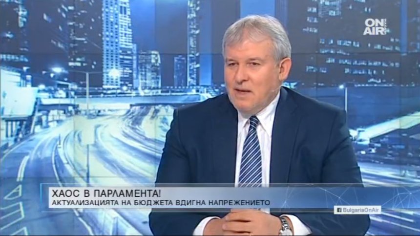 Румен Христов: Борисов направи крачка встрани и се видя, че няма кой да носи отговорност