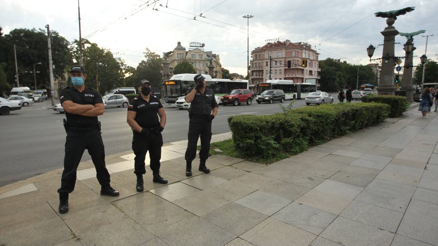 Вихрушка в страната през последното денонощие - какво ще последва