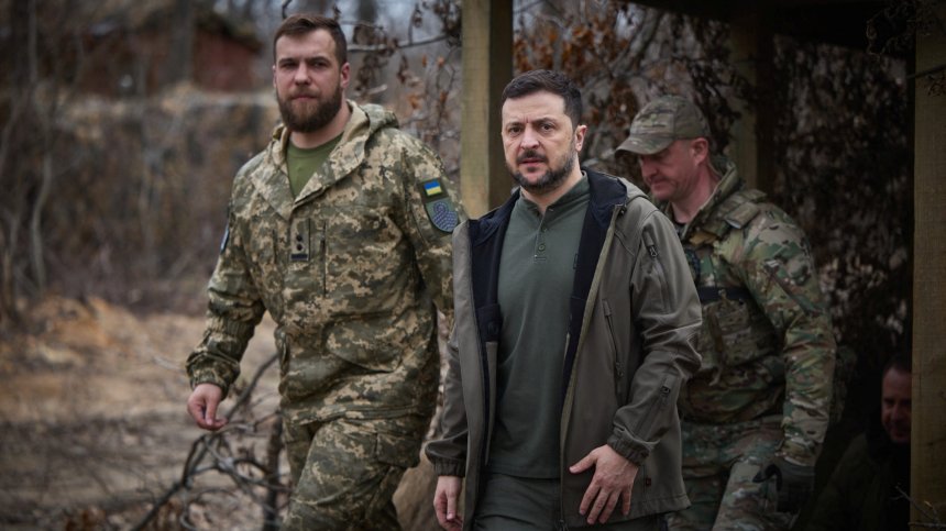 Върховната Рада удължи военното положение и общата мобилизация в Украйна