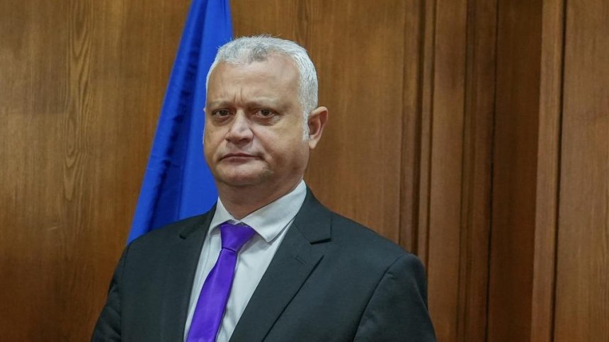 МВР отрече да са искани оставки от Емил Дечев по случая "Петрохан"