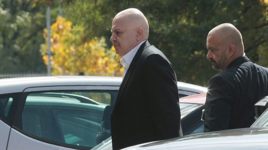 Трифонов: Извратено е - анонимна партия без депутати взе 637 хил. лв. партийна субсидия