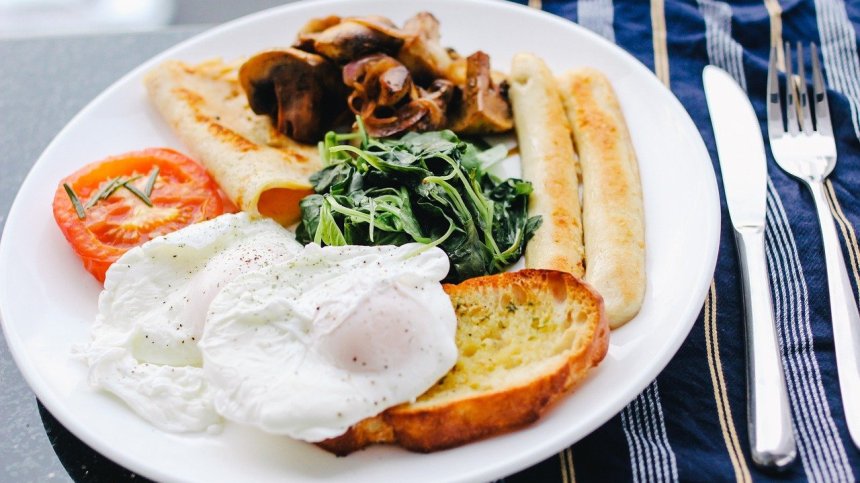 Хората, които закусват редовно, са по-щастливи и успели