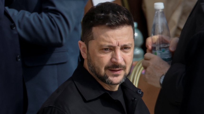Володимир Зеленски: Скъпи румънци, можете да разчитате на Украйна