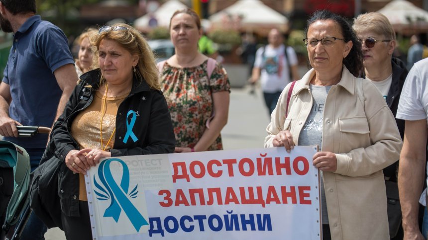 Протестиращите медицински сестри: Работим на 3-4 места, искаме достойни заплати