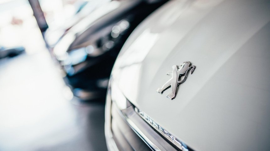 Peugeot изтегля близо 240 000 коли заради опасен дефект на&nbsp;ангренажната&nbsp;верига