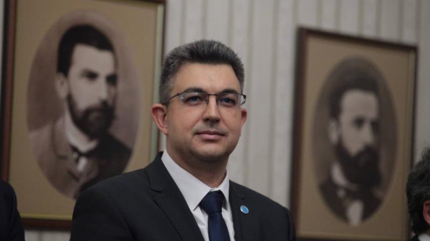 Пламен Николов - противоположността на Слави Трифонов и Тошко Йорданов?