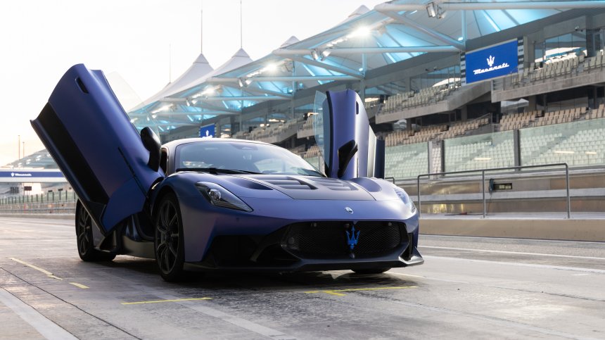 Новият Maserati GT2 Stradale направи международния си дебют на пистата Yas Marina