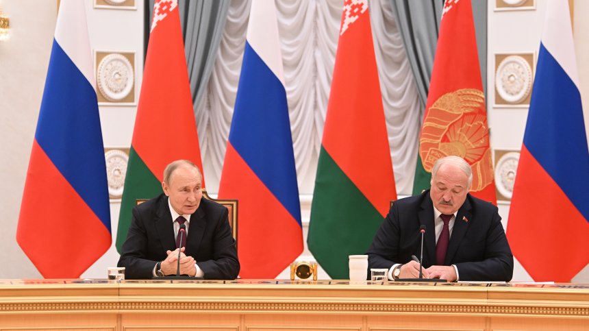 Лукашенко: Путин не принуждава Беларус да участва във военната операция в Украйна