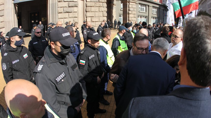 Истината за нападението над министър Николай Денков (+ВИДЕО)