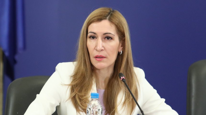 Няма да затварят хотели със случаи на Ковид-19, ще изолират болните в стая