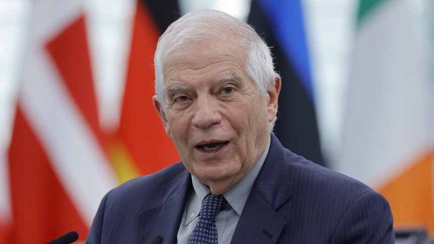 Борел: ЕС обмисля да финансира производство на оръжия в Украйна