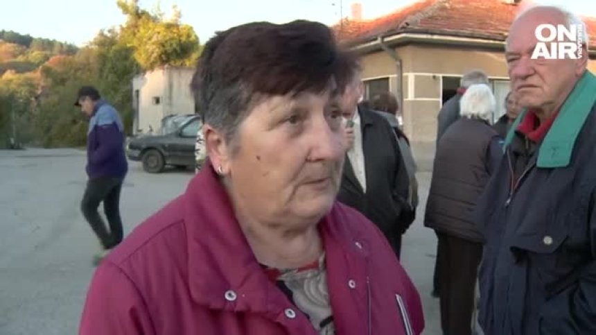 Радомирско село от 3 месеца е без питейна вода: Мъчим се, не може да се изкъпем