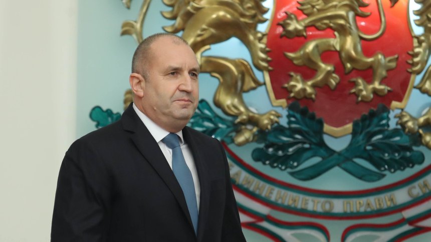 Донев: Няма да участваме в предизборната кампания, Радев: Спряхте свободно падане на държавата