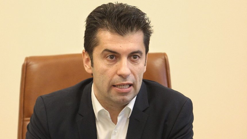 Петков: Защо направихме една крачка напред, а в най-важния момент се връщаме две назад?