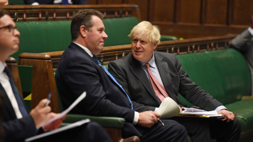 Социалната система в Англия ще се изправи пред армия от 4 млн. безработни