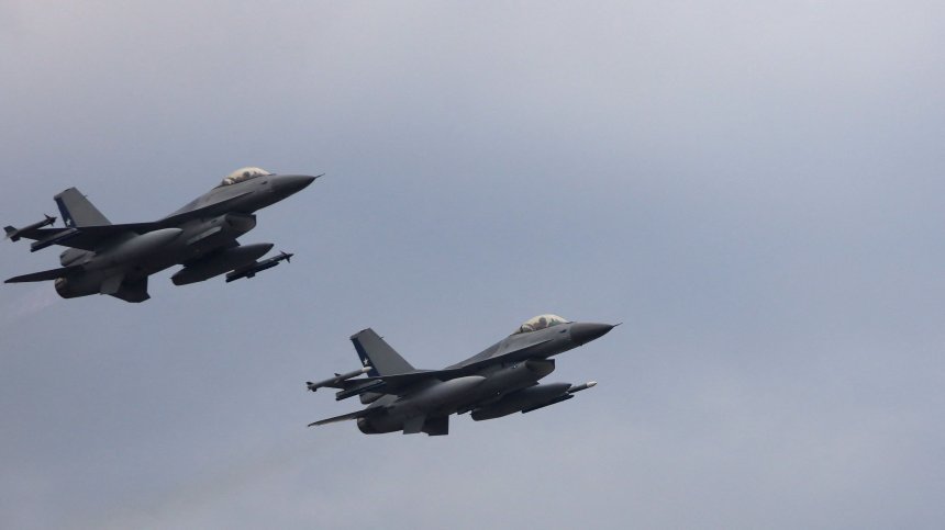 Румъния активира RO-Alert и вдигна два изтребителя F-16 заради дрон