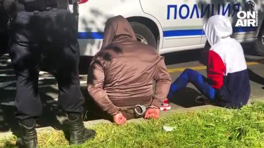 Зрелищна акция в Бургас: Задържана е група за разпространение на наркотици