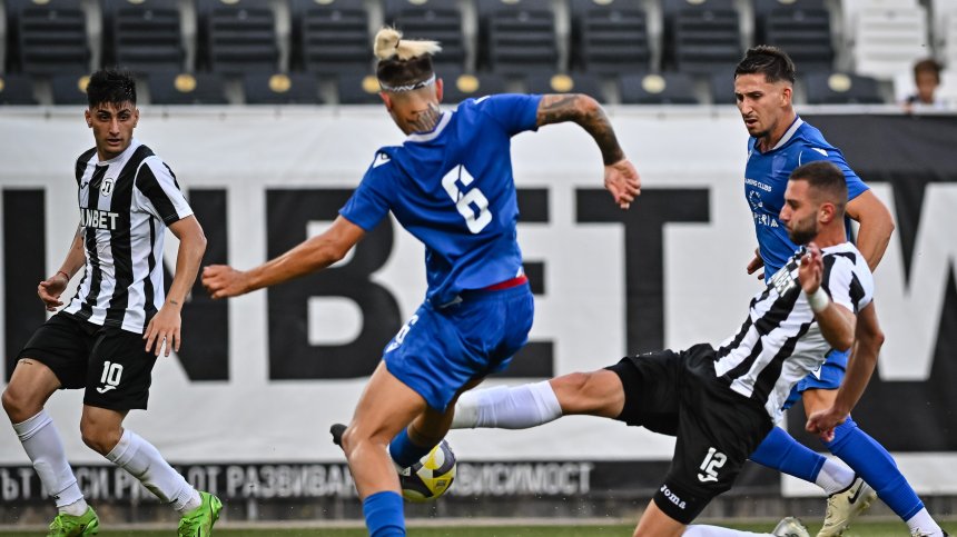 Фенклубът на "Локо" (Пд): Христо Крушарски да напусне клуба