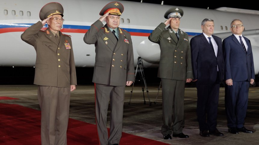 Русия удвои разходите си за отбрана до над $100 млрд.