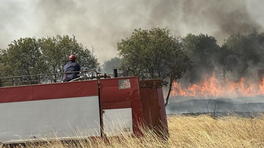 Гасителните служби потушиха 111 пожара за едно денонощие