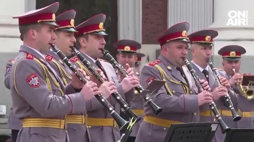 Гвардейският оркестър изнесе концерт по случай 18 г. България в НАТО