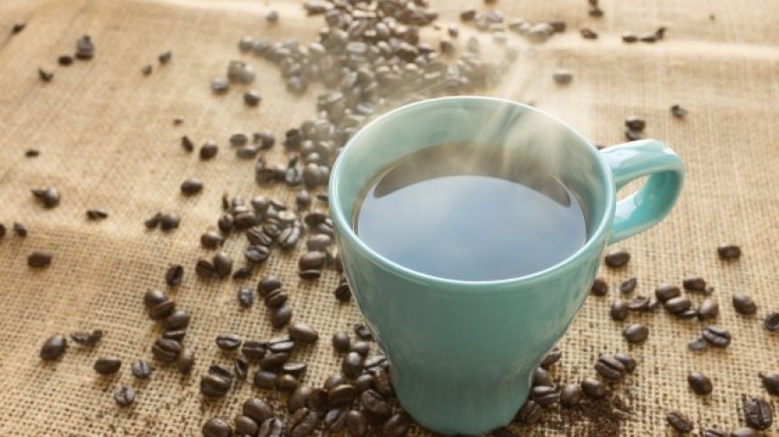 Да започнем деня с чаша кафе на закуска не е най-здравословният навик